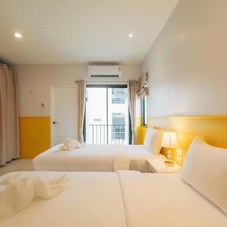 Chanita Hotel Chumphon Bagian luar foto