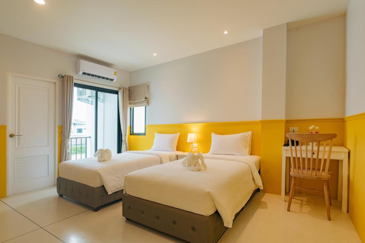 Chanita Hotel Chumphon Bagian luar foto